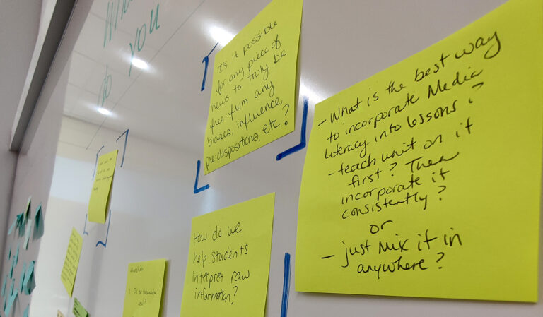 Post-Its from IMEDIA workshop